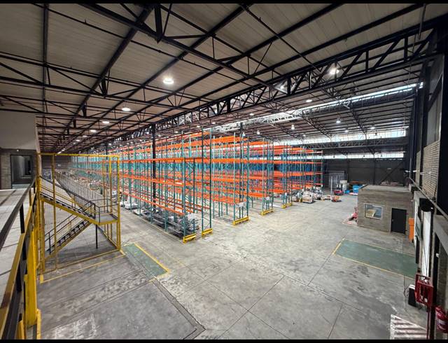 7,987M² WAREHOUSE TO LET IN RANDJESPARK
